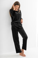Load image into Gallery viewer, Pour Moi Velour Lounge Pyjama Set - Black
