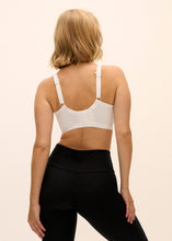 Load image into Gallery viewer, Freya Active Dynamic Non Wired Sports Bra - White
