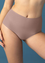 Load image into Gallery viewer, Fantasie Smoothease Invisible Stretch Full Brief - Taupe
