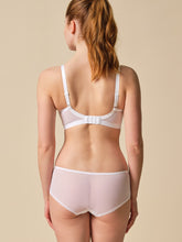 Load image into Gallery viewer, Gossard Superboost Lace Short - White

