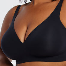 Load image into Gallery viewer, Evelyn &amp; Bobbie Starlette Plunge Bra

