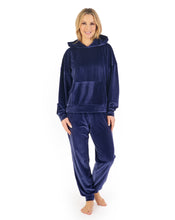 Load image into Gallery viewer, Gaspé Velour Pyjama Set - GL06712
