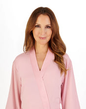 Load image into Gallery viewer, Gaspé Supersoft Satin Edge 44" Kimono Wrap - GL1703

