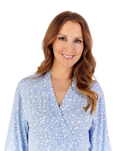 Load image into Gallery viewer, Gaspé Supersoft Floral Print 42" Kimono Wrap - GLW2704
