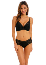 Load image into Gallery viewer, Wacoal Raffine Plunge Bra - Black
