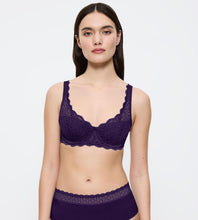 Load image into Gallery viewer, Triumph Amourette Half Cup Padded Bra - Royal Purple
