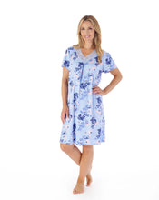 Load image into Gallery viewer, Gaspé Supersoft 40&quot; Short Sleeve Nightdress - GL03701
