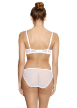 Load image into Gallery viewer, Wacoal Embrace Lace Underwired Bra - Delicious White
