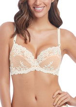 Load image into Gallery viewer, Wacoal Embrace Lace Underwired Bra - Naturally Nude / Ivory
